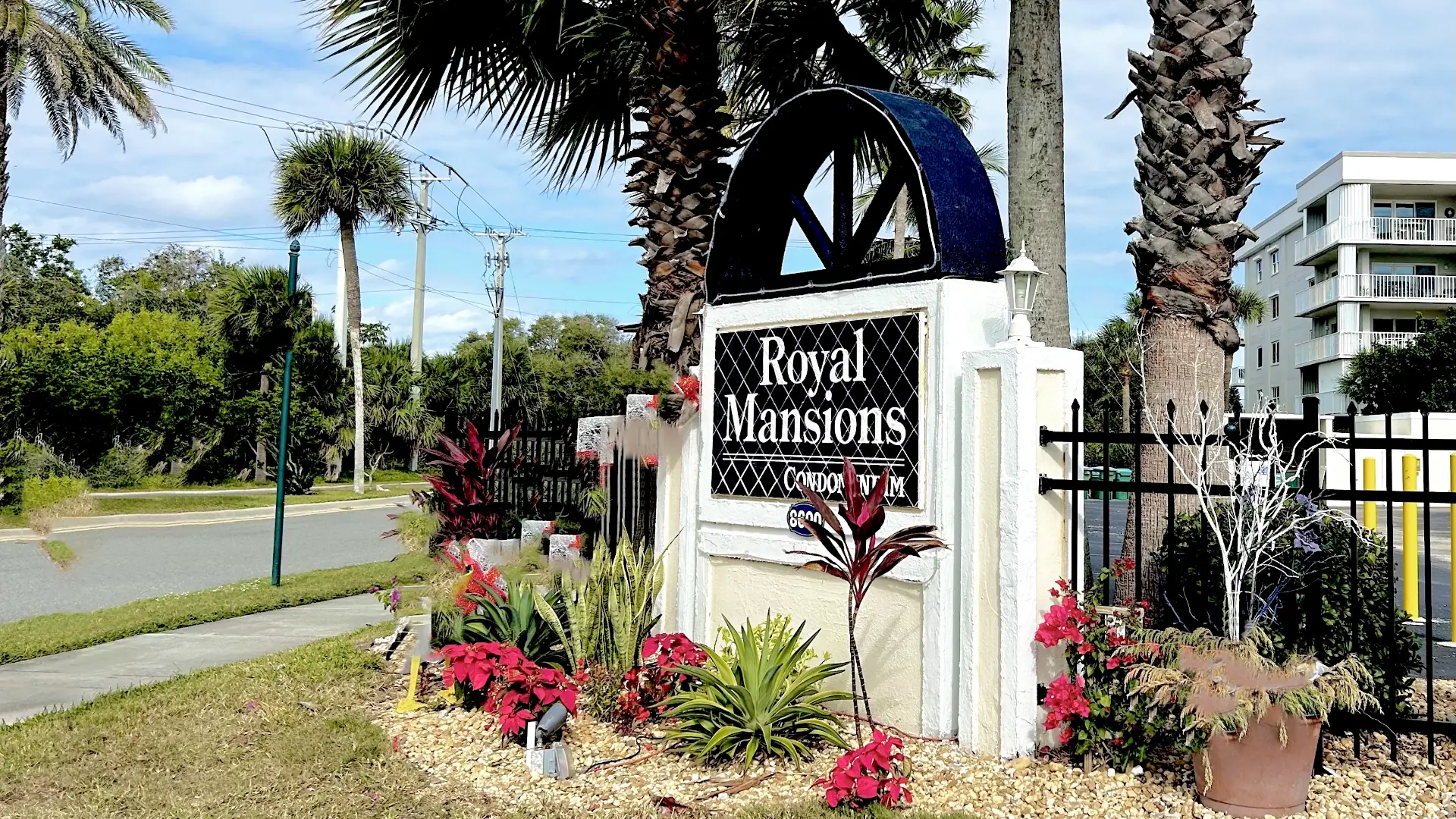 Royal Mansion Condominium Entrance